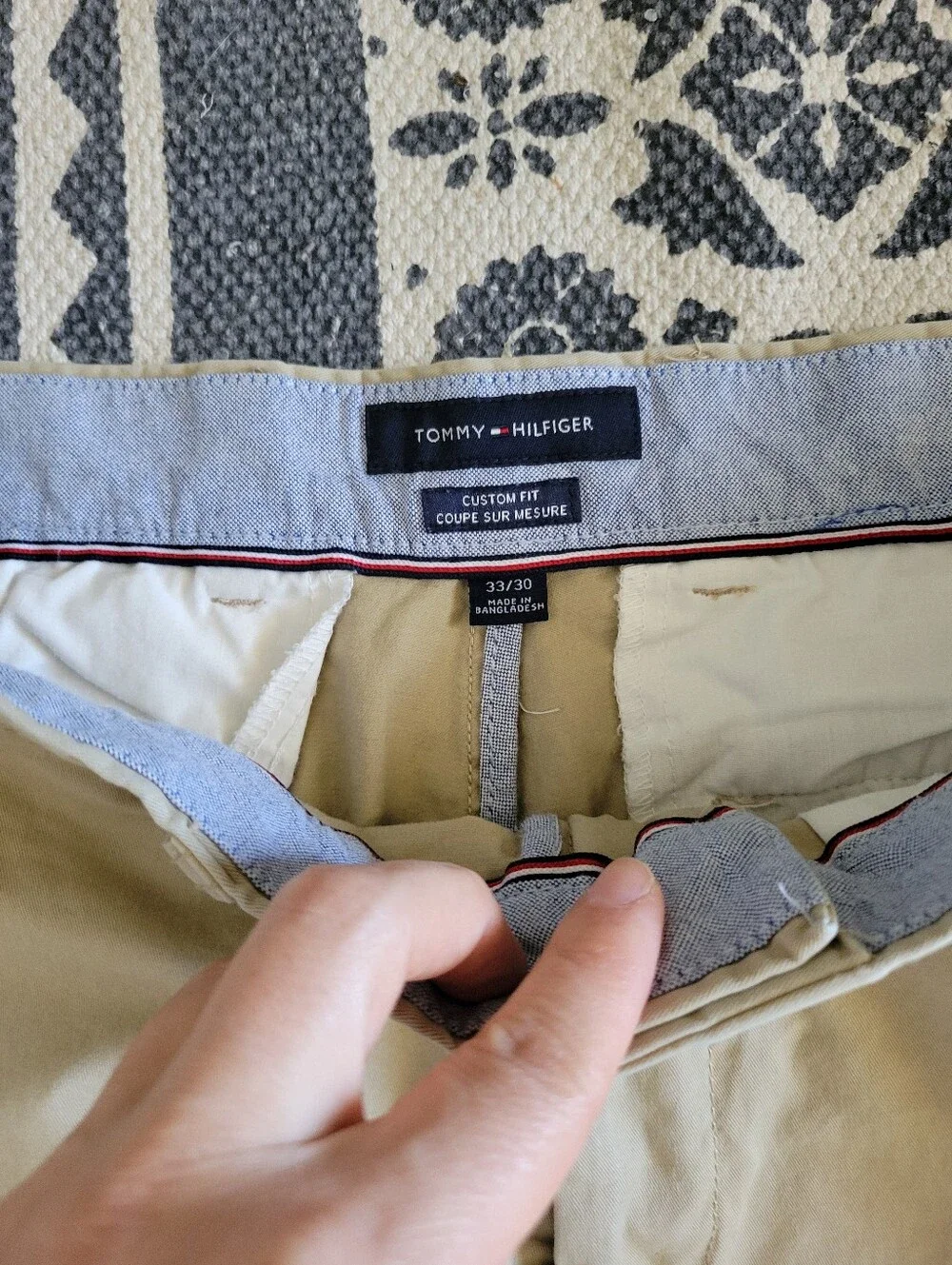 Tommy Hilfiger Men's Light Khaki Chino Pants Size 33x30